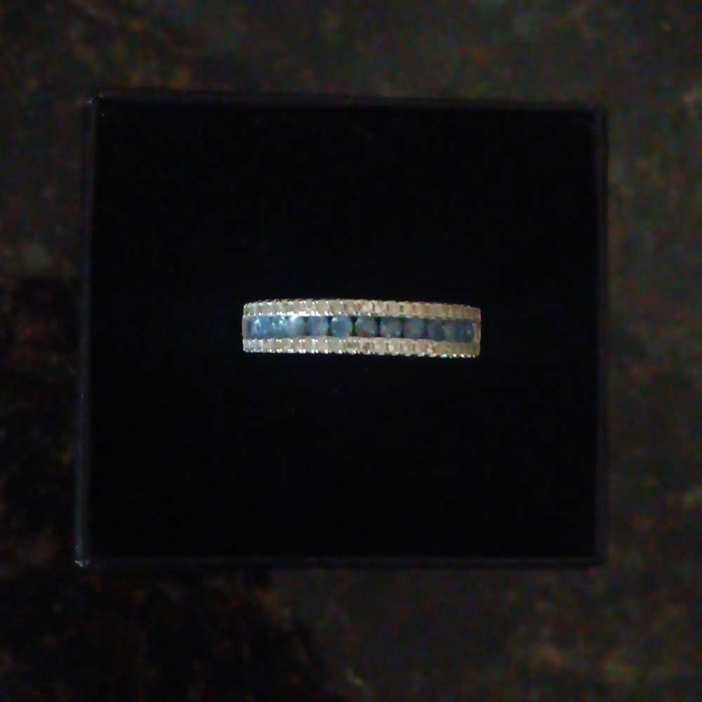 3mmSaphire Ceylon Genuine Channel Set Adorned With Genuine White Saphires NEW - Picture 8 of 8